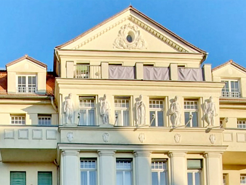 Außenansicht des Praxisgebäudes